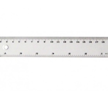 Regla plástica 20 cm.